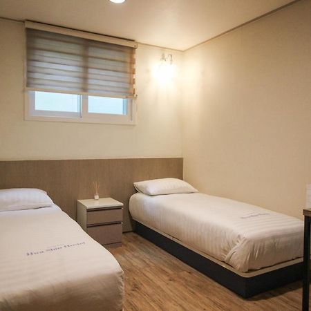 Dongdaemun Hwashin Hostel Seoul Exterior photo