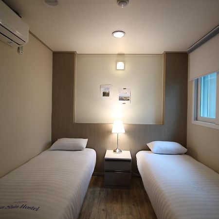 Dongdaemun Hwashin Hostel Seoul Exterior photo