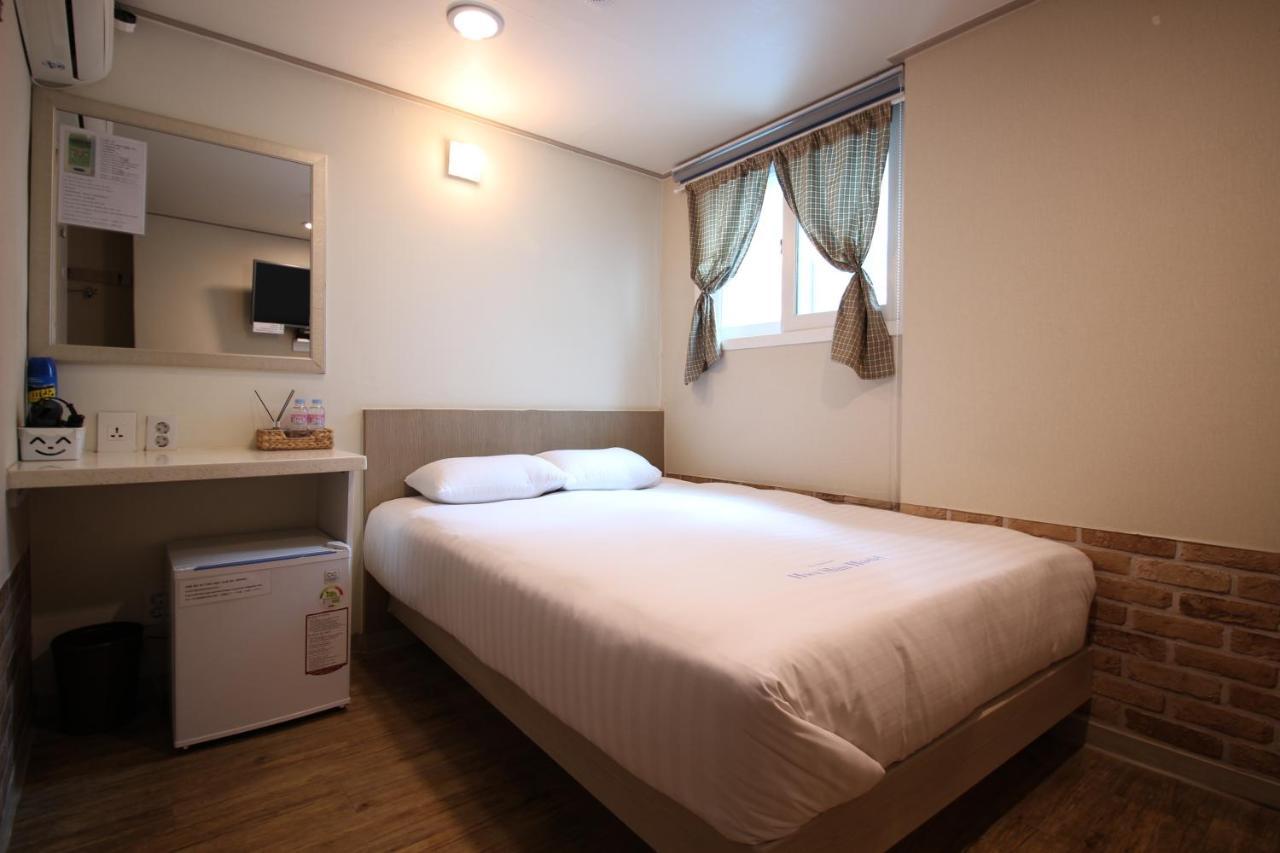 Dongdaemun Hwashin Hostel Seoul Exterior photo