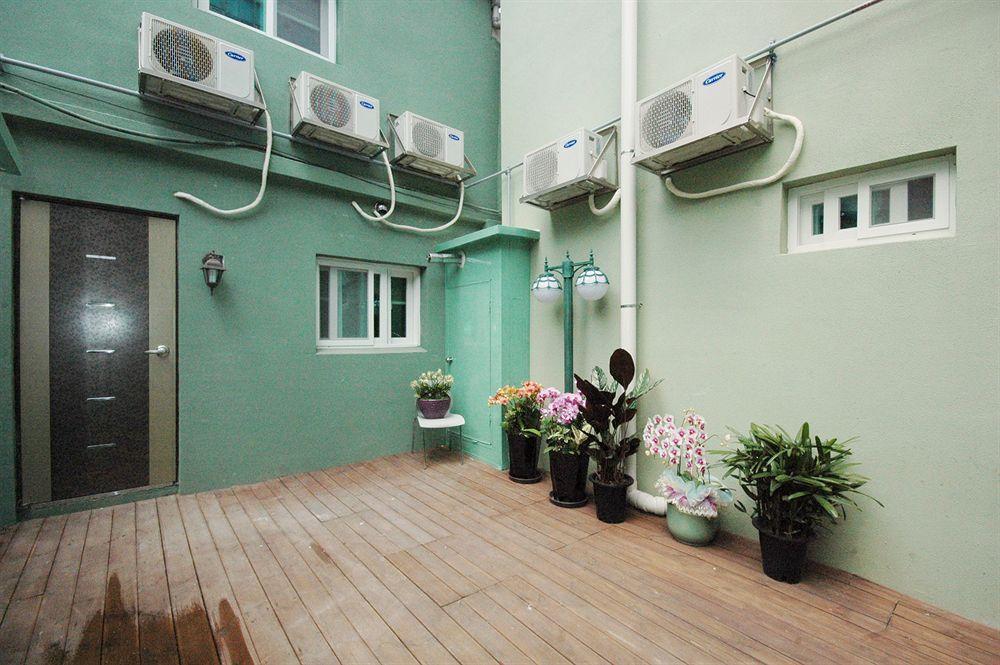 Dongdaemun Hwashin Hostel Seoul Exterior photo