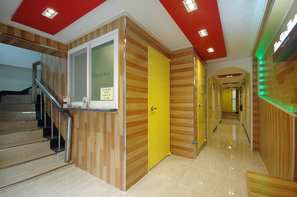 Dongdaemun Hwashin Hostel Seoul Exterior photo