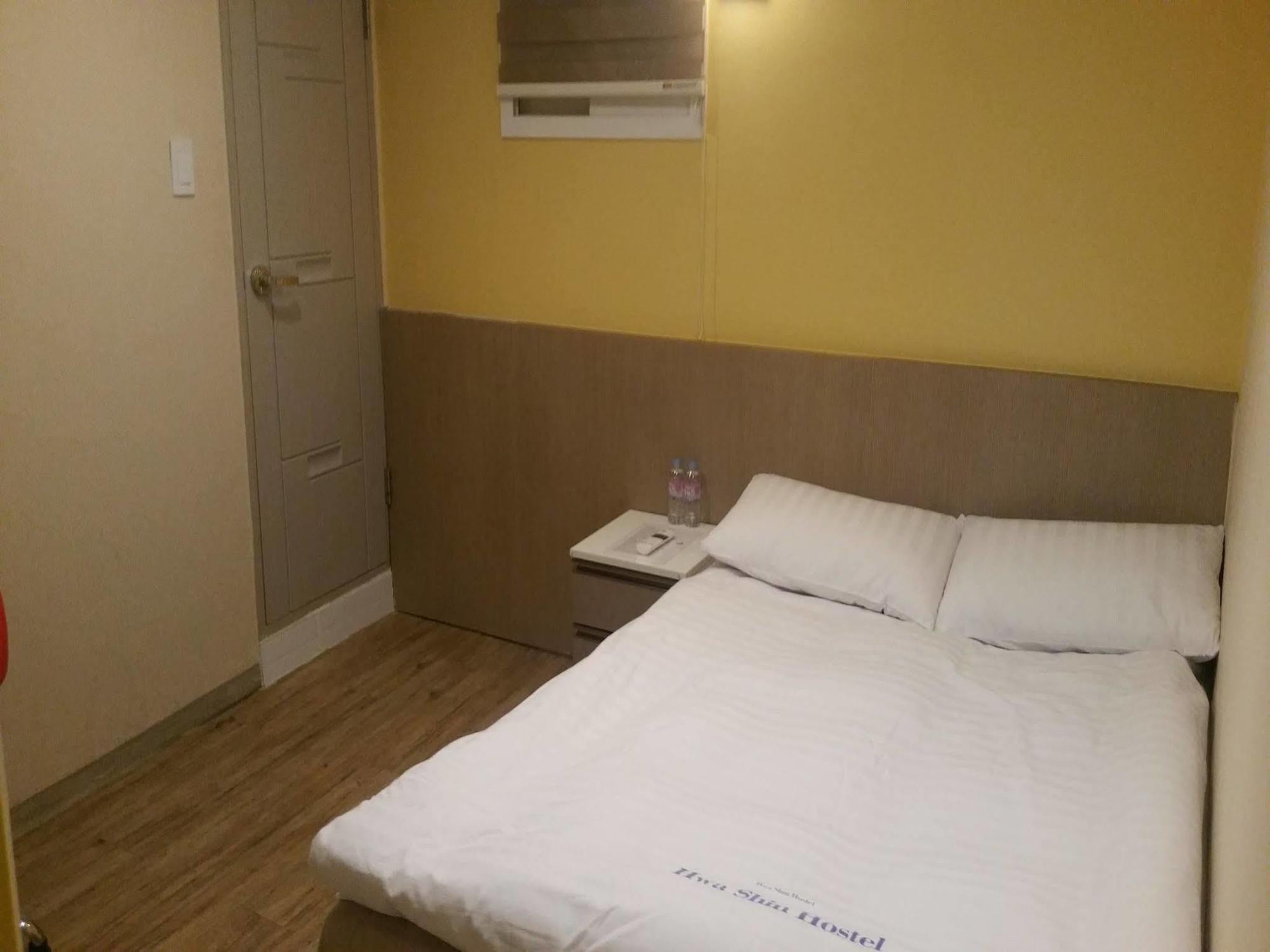 Dongdaemun Hwashin Hostel Seoul Exterior photo